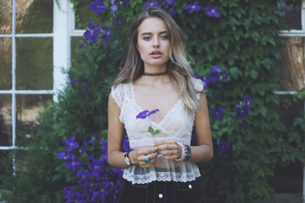 Sonya Esman pic #995798
