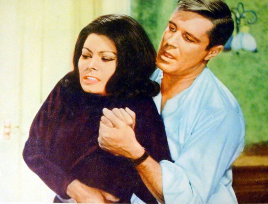 Софи Лорен - фильм &quot;Операция Арбалет&quot;