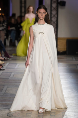  Модель Sophie Martynova