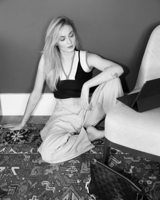 Sophie Turner for Louis Vuitton Virtual Fashion Show 2021