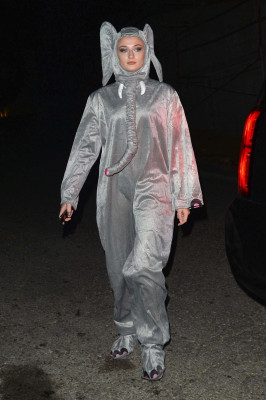 Sophie Turner and Joe Jonas – Attend a Halloween party in Los Angeles