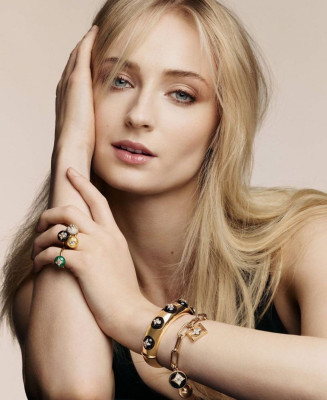 Sophie Turner – Louis Vuitton May 2019