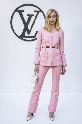 Sophie Turner – Louis Vuitton Photocall Fashion Show in Barcelona 