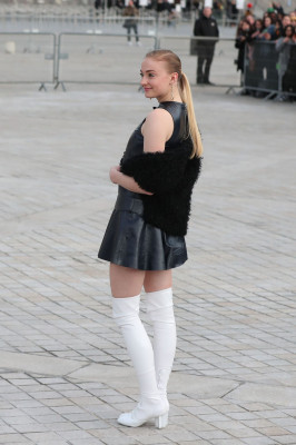 Sophie Turner Attends Louis Vuitton Show – Paris Fashion Week
