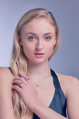 Sophie Turner-Giorgio Visconti ‘Follow Me’ Jewelry Collection