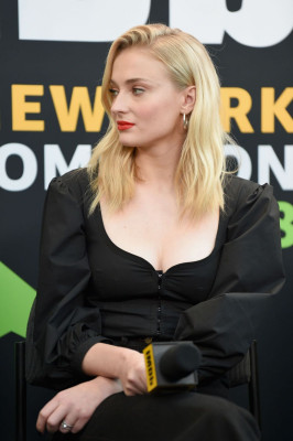 Sophie Turner (actress) pic #1106771