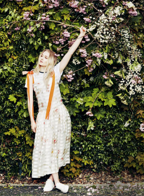 Sophie Turner – Photoshoot for Stylist Magazine July 2017