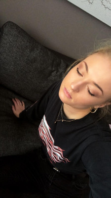 Sophie Turner – Social Media Pics