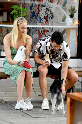 Sophie Turner (actress) pic #1203770