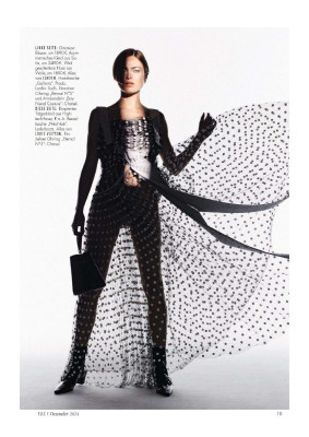 Sophie Vlaming ~ Elle Dezember 2024 by Thomas Van Aagh