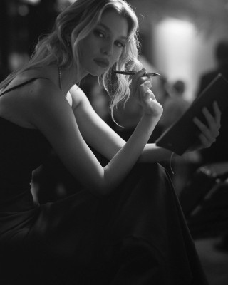 Stella Maxwell