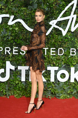 Stella Maxwell - Fashion Awards 2021 in London 11/29/2021