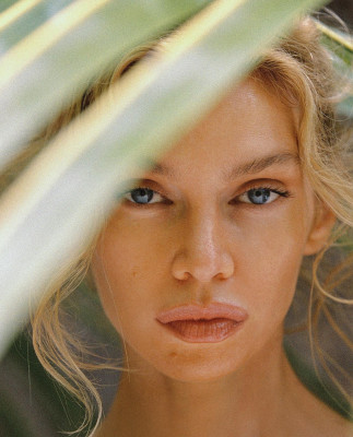 Stella Maxwell by Rachel Gill Hammond