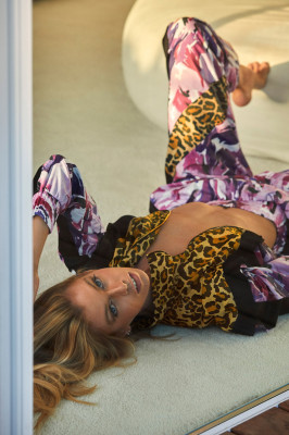 Stella Maxwell - Dundas Resort 2022
