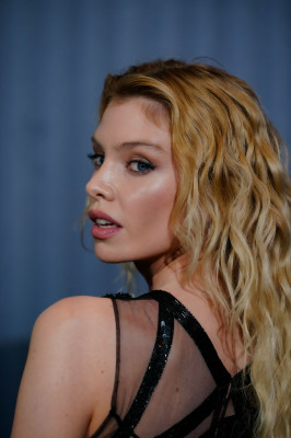 Stella Maxwell – Fontainebleau Las Vegas Grand Opening