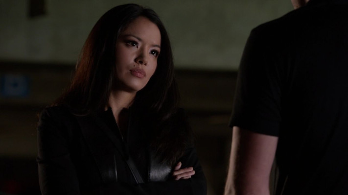 Stephanie Jacobsen - Revenge (2014) 3x12 'Endurance'