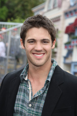 Steven R. McQueen pic #678218