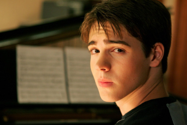 Steven R. McQueen pic #679091