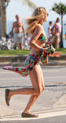 Suki Waterhouse pic #759173