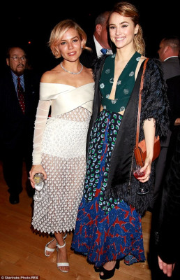 Suki Waterhouse pic #781779