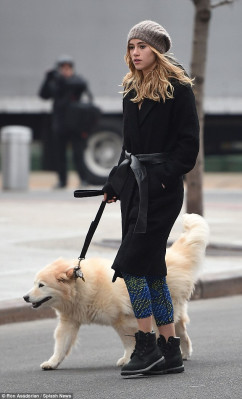 Suki Waterhouse pic #781741