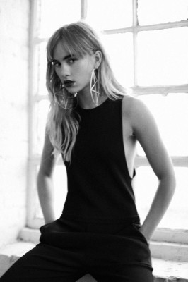 Suki Waterhouse pic #684605