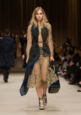 Suki Waterhouse pic #753250