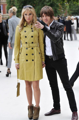 Suki Waterhouse pic #682228