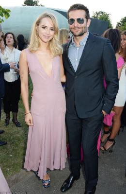 Suki Waterhouse pic #747029