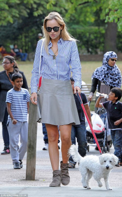Suki Waterhouse pic #754518