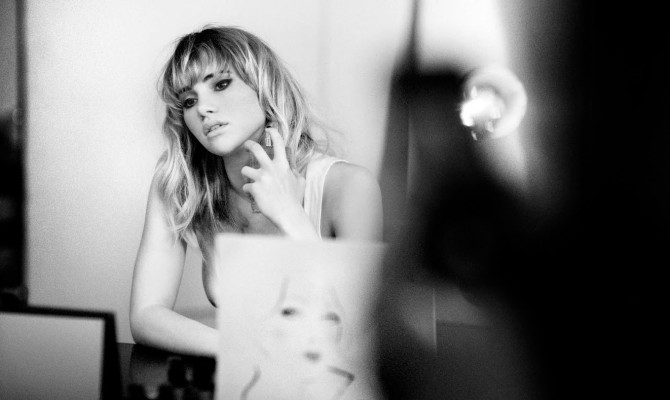 Suki Waterhouse pic #730588