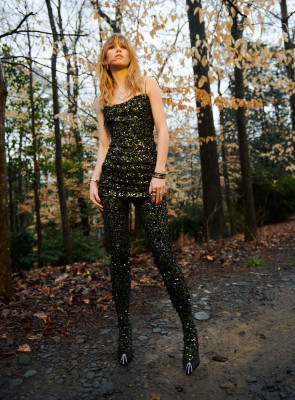 Suki Waterhouse by Federico De Angelis for Flaunt (2023)