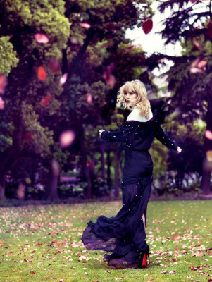 Suki Waterhouse pic #764857