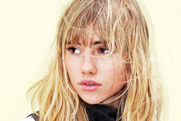 Suki Waterhouse pic #682035