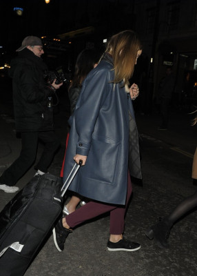 Suki Waterhouse pic #765156