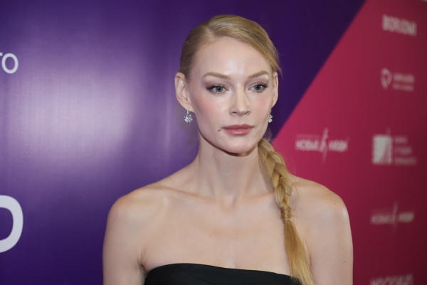 Светлана Ходченкова на премьере фильма 'Любовь без размера' // 21.10.2020