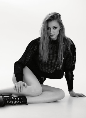 Светлана Ходченкова для Esquire // 2018