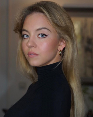 Sydney Sweeney - Unveiling of RH England, The Gallery in Banbury, UK 06/03/2023