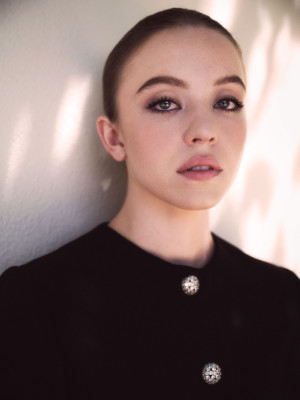 Sydney Sweeney by Sharif Hamza for Elle Women in Hollywood (2022)