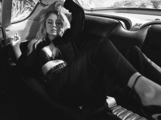 Sydney Sweeney by Sharif Hamza for Elle Women in Hollywood (2022)