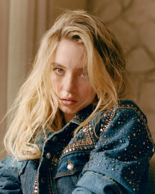 Sydney Sweeney by Stuart Winecoff for CR Fashion Book (2022)