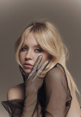 Sydney Sweeney by Elias Tahan for Modern Luxury (2023)