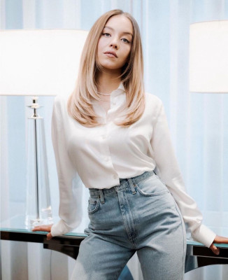 Sydney Sweeney ~ Armani February 2023