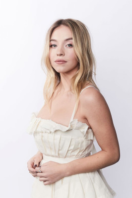 Sydney Sweeney – 2019 BAFTA Tea Party Portraits