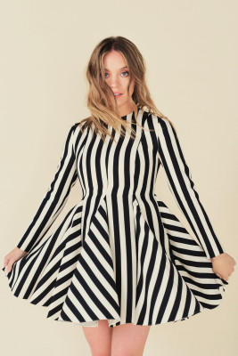 Sydney Sweeney – Photoshoot for WWD July 2018
