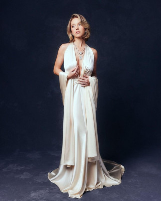 Sydney Sweeney – Vanity Fair Oscar Party Photoshoot March 2024