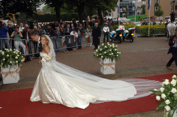 Sylvie Van Der Vaart pic #354372