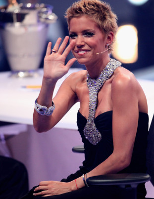 Sylvie Van Der Vaart pic #357275