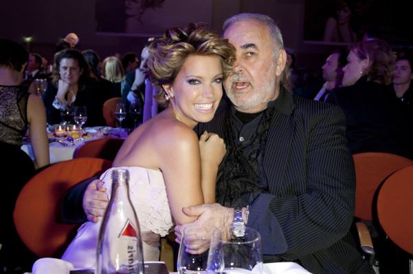Sylvie Van Der Vaart pic #358763