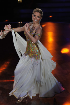 Sylvie Van Der Vaart pic #357315